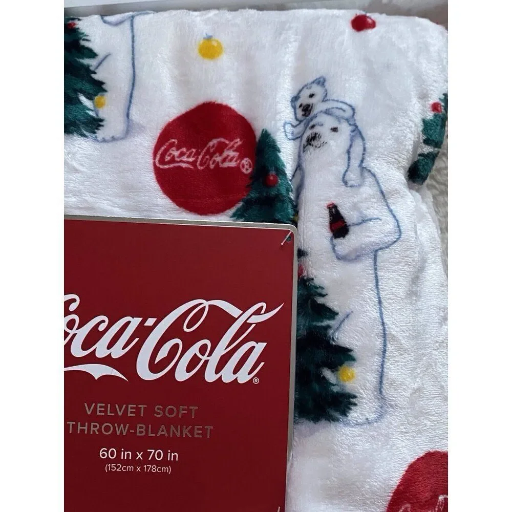 Coca Cola Velvet Soft Throw Blanket 60 X 70”‎ Bears W/Bottle Christmas Tree NEW